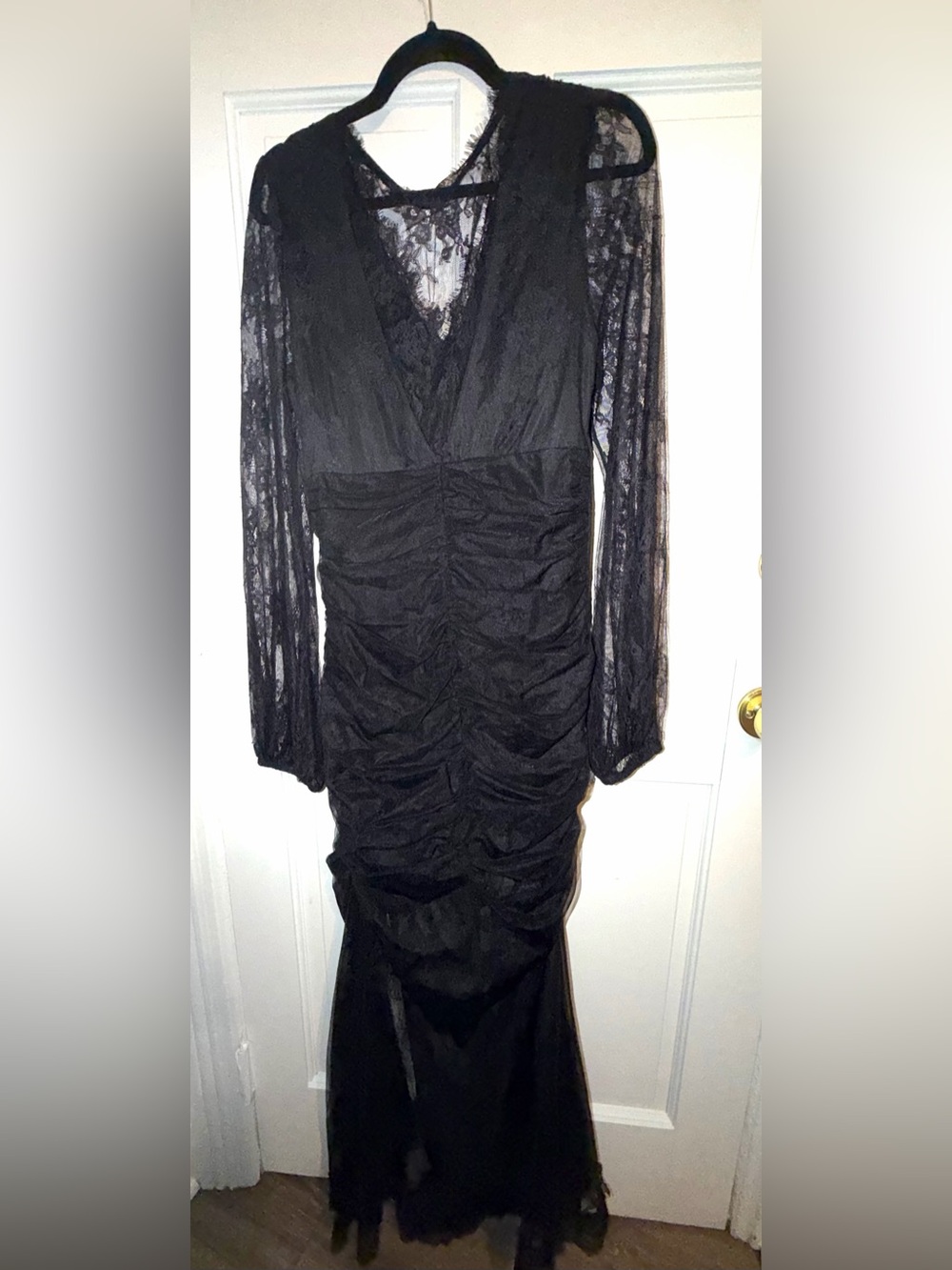 Yohers Black Lace Long-Sleeve Ruched V-Neck Dress